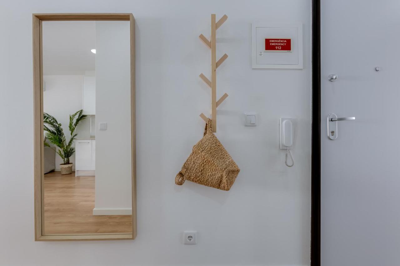 T2 Rosa Dos Ventos, A/C & Terrace - Casas & Papeis Lejlighed Armação de Pêra Eksteriør billede