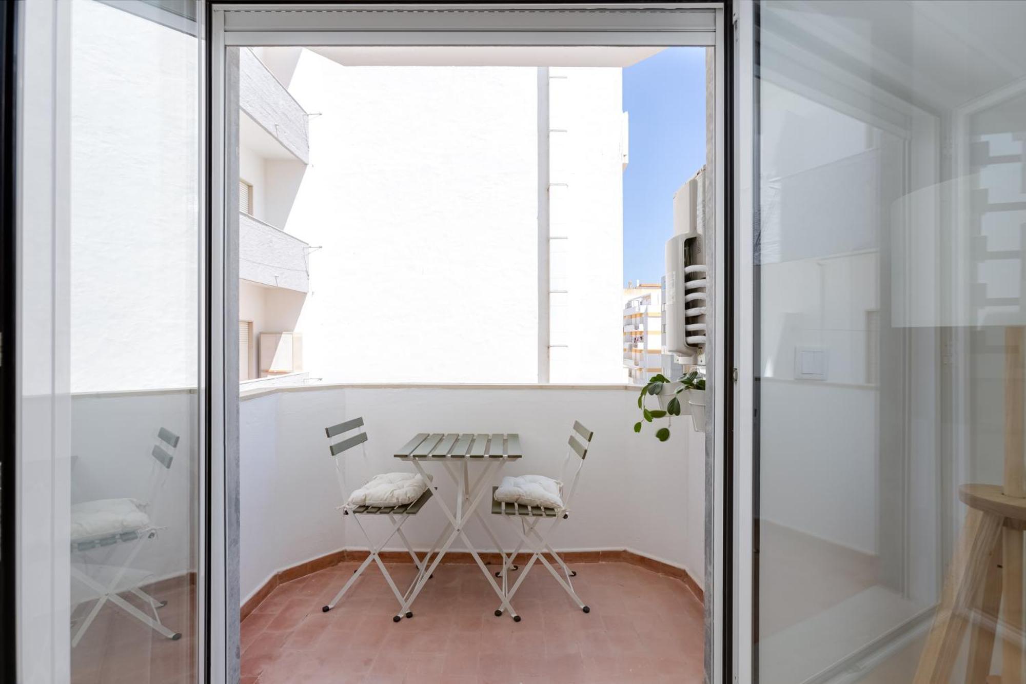 T2 Rosa Dos Ventos, A/C & Terrace - Casas & Papeis Lejlighed Armação de Pêra Eksteriør billede